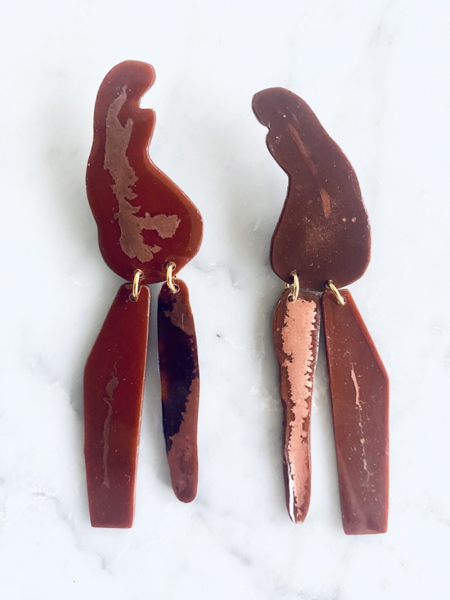 Boucles d'oreilles en résine brune et cuivre Subway Rock (Nouveau)