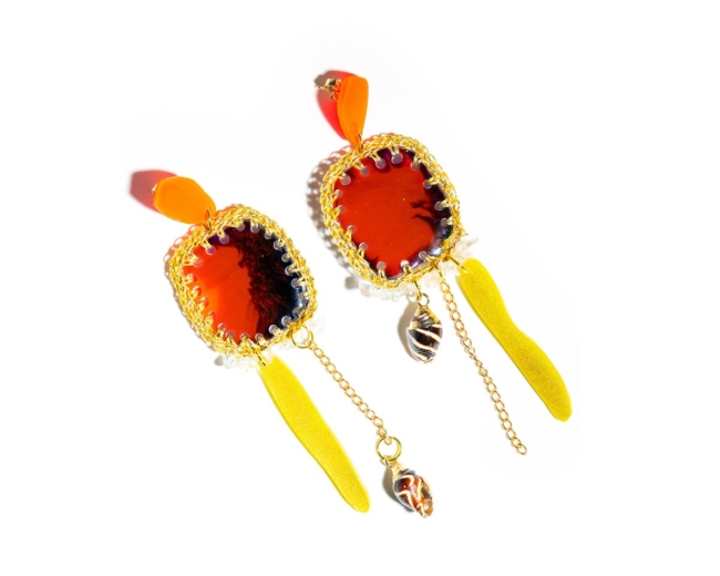 Boucles d'oreilles en résine, crochet, quartz et coquillages Lucia y el sexo